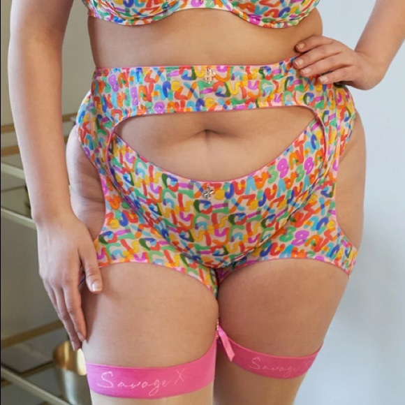 Tagged by Savage Lace Cheeky - Picture 3 of 4